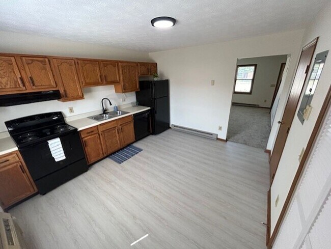 Foto del edificio - 2-Bedroom Townhome - Available Soon!