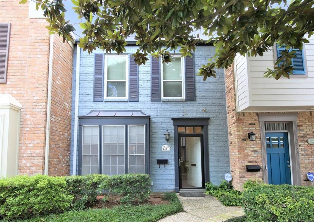 Foto principal - 7451 Brompton St