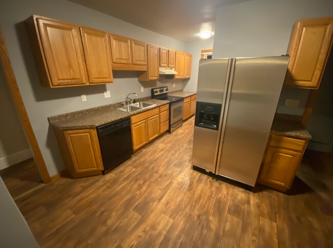 Foto del edificio - 618 Springfield St