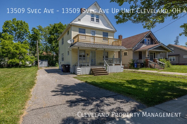 Building Photo - 3 Bedroom Cleveland Duplex