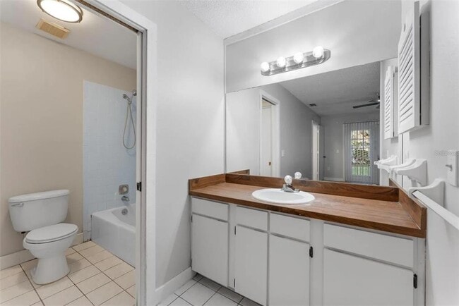 Building Photo - 4418 Highland Ln