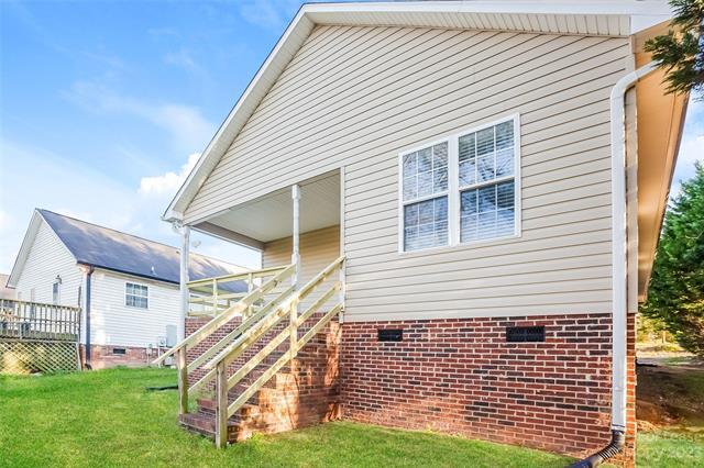 Foto del edificio - 1215 Bethpage Rd