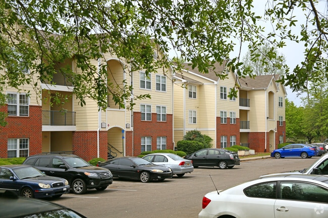 Building Photo - The Retreat at Four Points