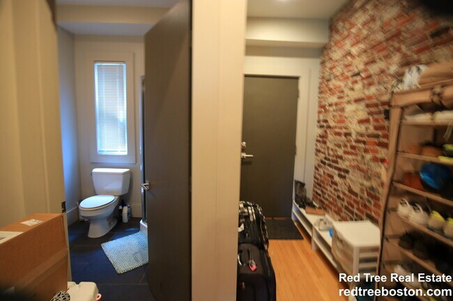 Photo - 23 Greylock Rd Apartment