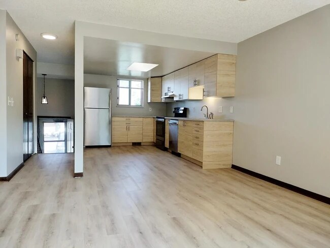 Building Photo - 309 Zeta St