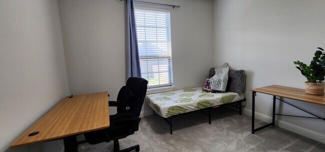 Foto del edificio - 1001 W Ashmore Landing Loop