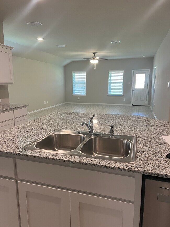 Building Photo - 1028 : Ingalls Pk Ln