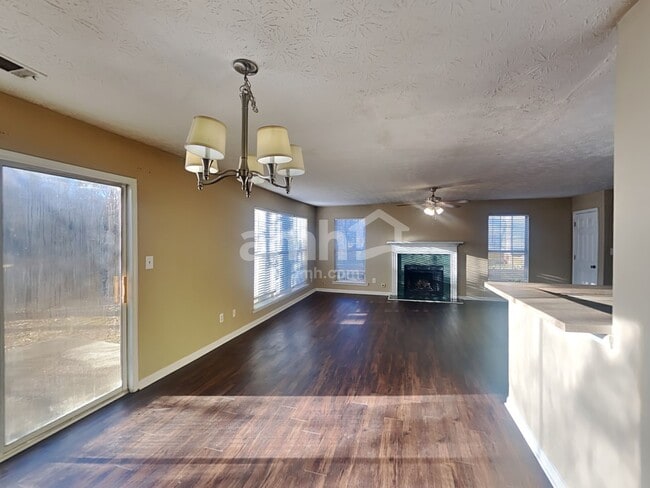 Foto del edificio - 5449 Durham View Ct NW