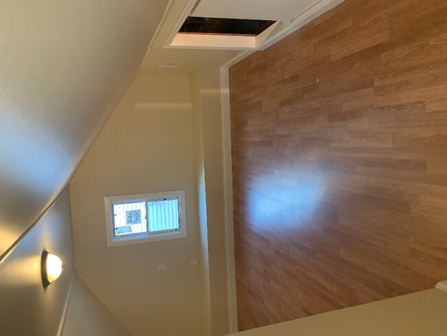 Building Photo - 132-41 Bennett Ct