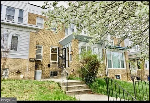 Building Photo - 1709 N Robinson St