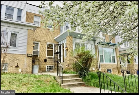 Photo - 1709 N Robinson St