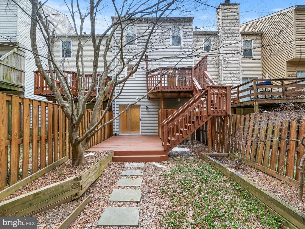 Foto del edificio - 1318 Alderton Ln
