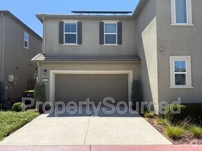 Building Photo - 2044 Daimler St