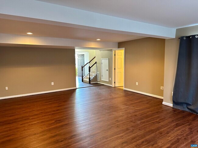 Building Photo - 12 Butterfield Ct