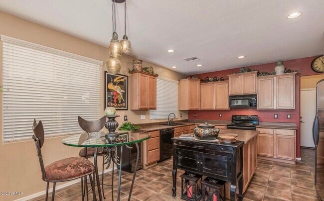 Foto del edificio - 12114 N 146th Ave