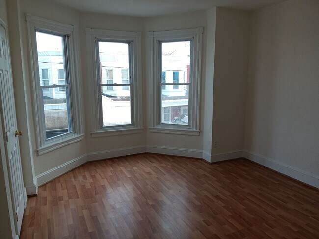 Foto del edificio - 1238 N Alden St