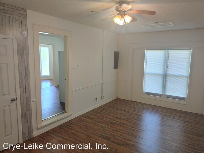 Foto del edificio - 3 br, 1 bath House - 304 Hammond Dr.