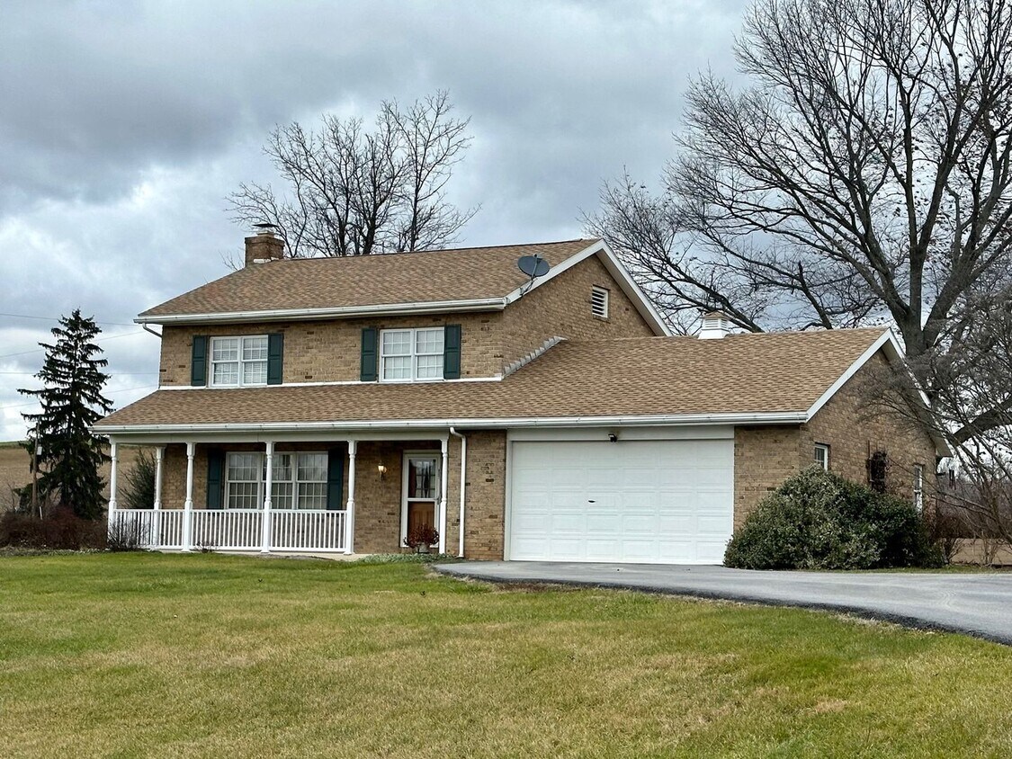 Primary Photo - Charming & Private 3-Bedroom Home in New O...