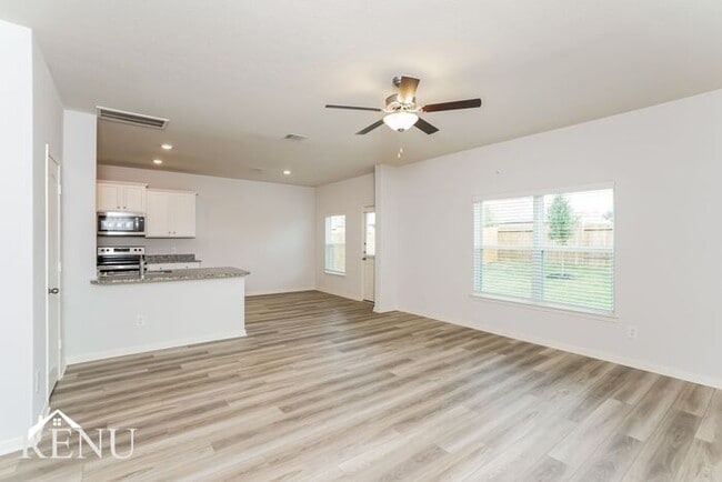 Building Photo - 10615 Lost aples Dr