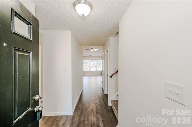 Foto del edificio - 12819 Slade Castle Ct