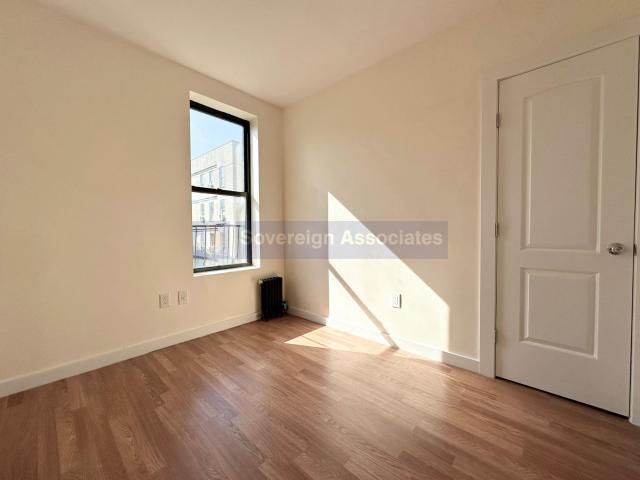 Building Photo - 2 bedroom in New York NY 10034