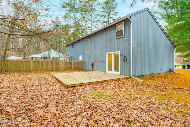 Foto del edificio - 44 Pepper Bush Pl