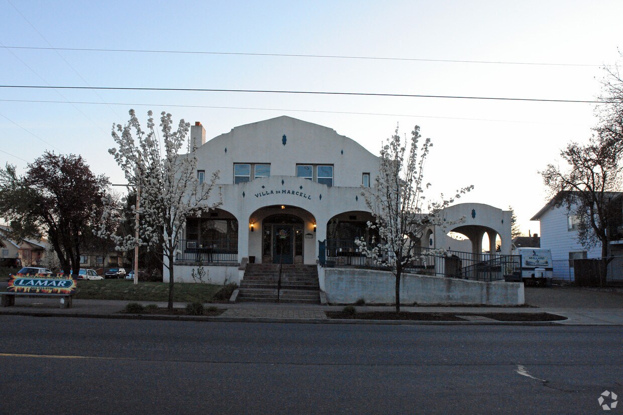 Building Photo - Villa De marcell