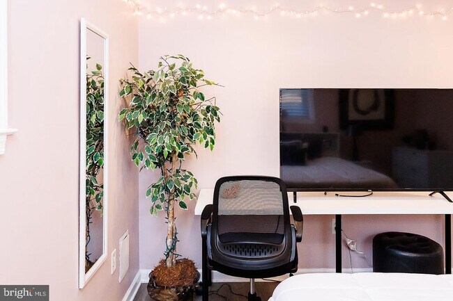 Foto del edificio - 7286 Earlys Rd