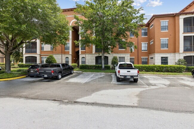 Foto del edificio - 6149 Metrowest Blvd