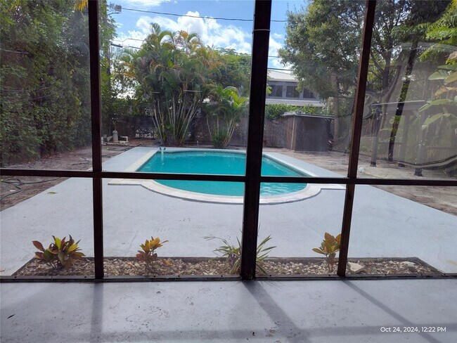 Foto del edificio - 200 SE 19th St