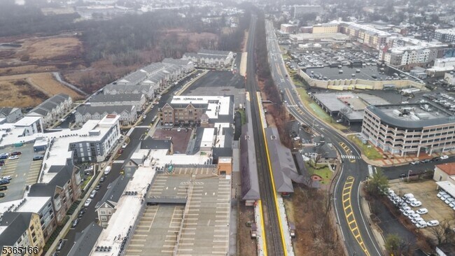 Foto del edificio - 1006 Station Rd