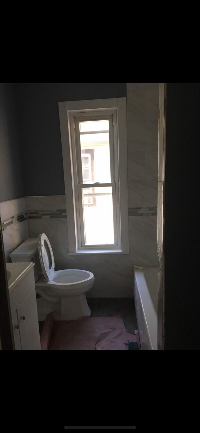 Bathroom - 8650 108th St