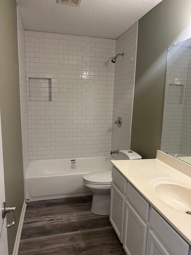 Foto principal - 3112 Rustic Meadow Trail