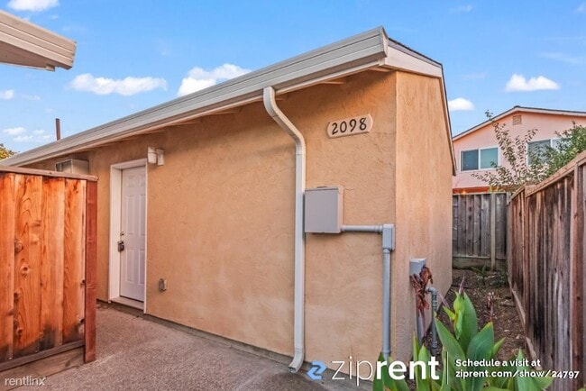 Foto del edificio - 1 br, 1 bath House - 2090 Calle De Primave...