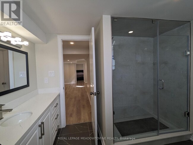 Building Photo - 240 Wellesworth Dr