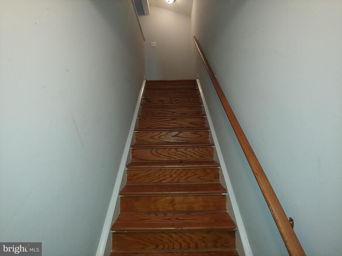 14 Oak Ave, Gloucester Township, NJ 08012 House Rental in Gloucester