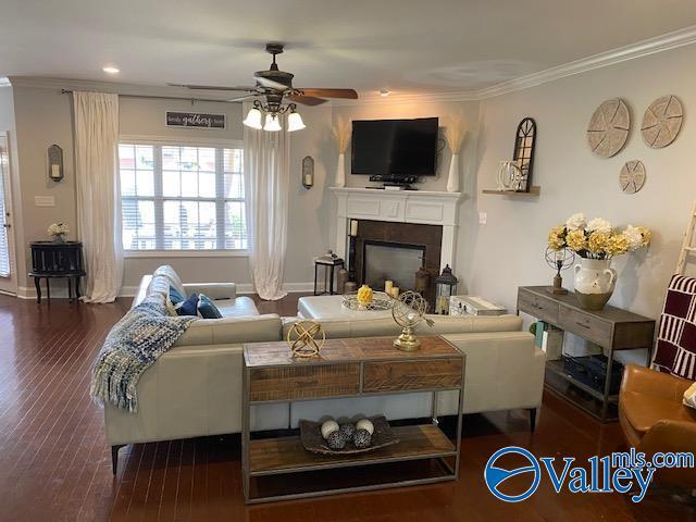 Building Photo - 115 Timbercove Cir SW