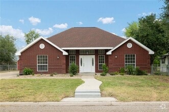 Building Photo - 2403 Sunset Ln