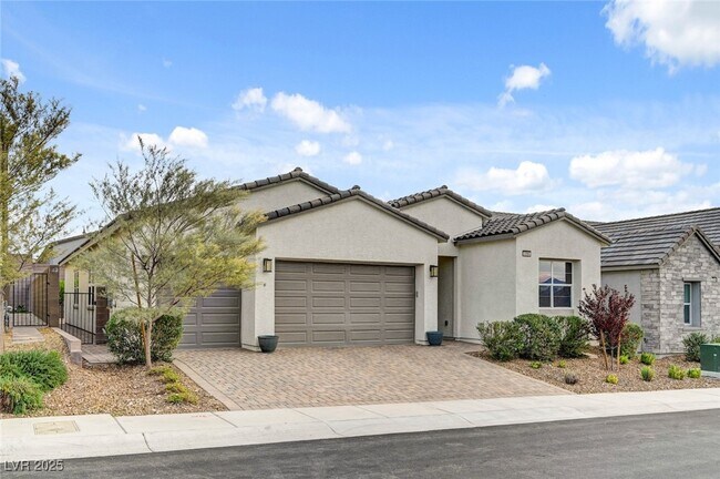 Building Photo - 3395 Stone View Ave