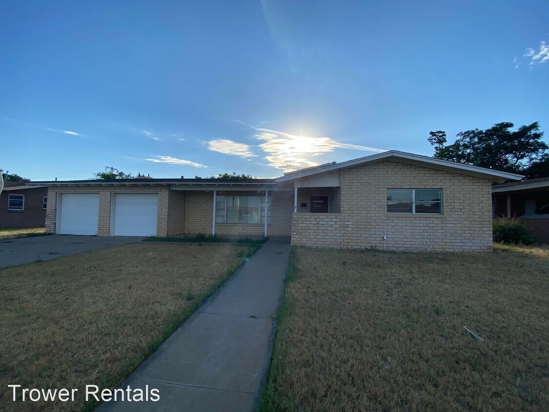 Primary Photo - 5 br, 3 bath House - 1702 Nabors