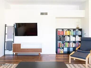Foto del edificio - 5402 E Windsor Ave