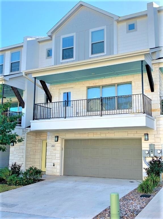 Foto principal - 212 Birch Oak Ln