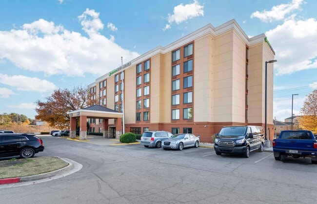 Building Photo - Furnished Studio-Atlanta - Gwinnett Place