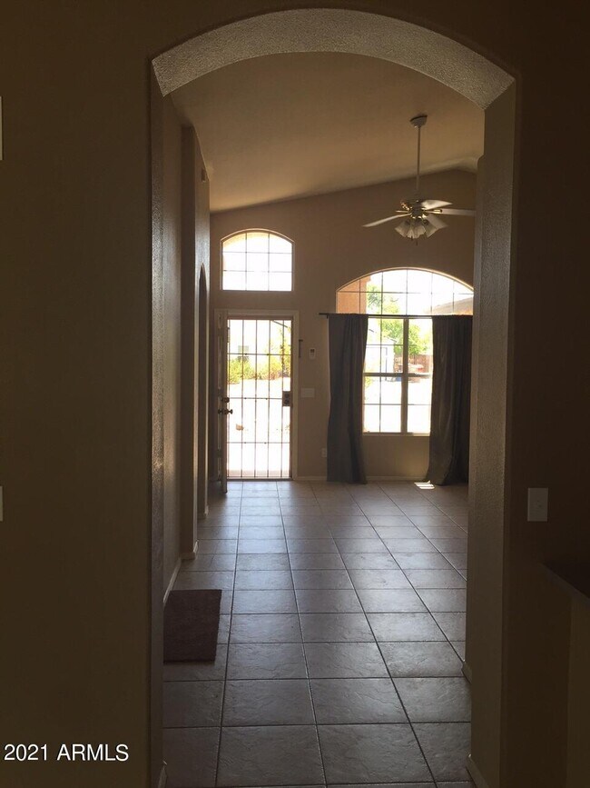 Foto del edificio - 7734 W Cheryl Dr