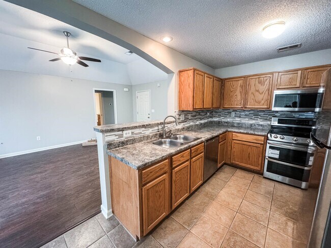 Foto del edificio - 1532 Pemberton Ln