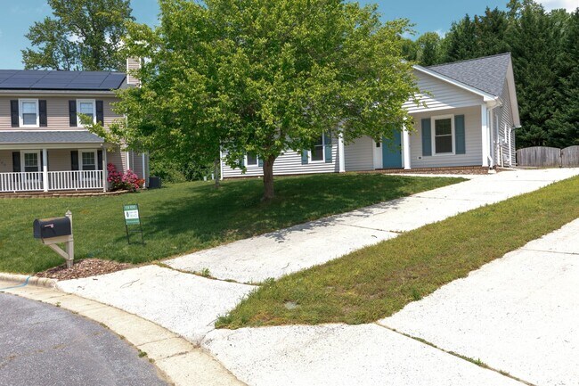 Building Photo - APPLICATIONS PENDING! Maintenance-free 3 b...