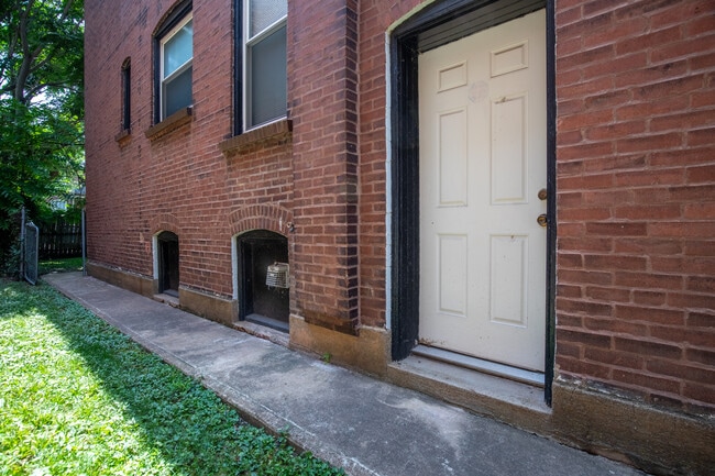 Foto del edificio - 6010 Washington Blvd