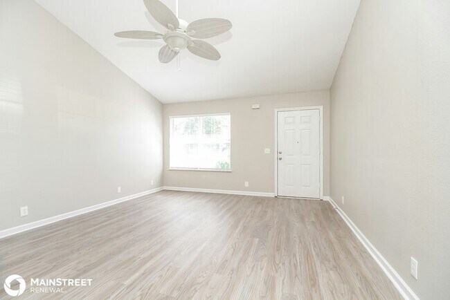 Building Photo - 906 Tom Hailey Blvd