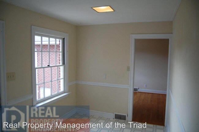 Building Photo - 4130 Aquadale Ln