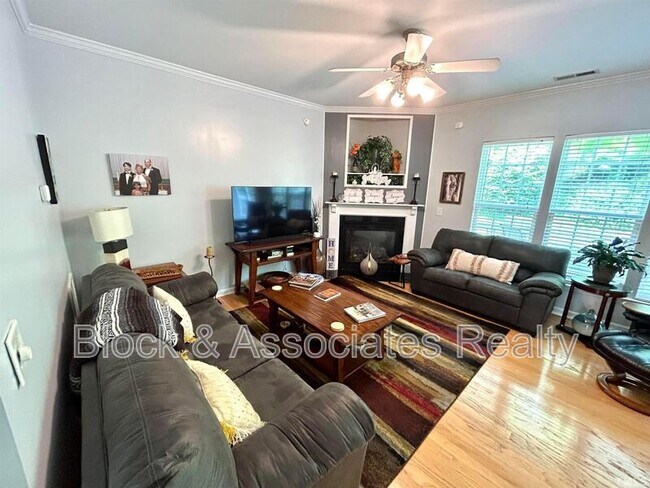 Foto del edificio - 8417 Aztec Dawn Ct